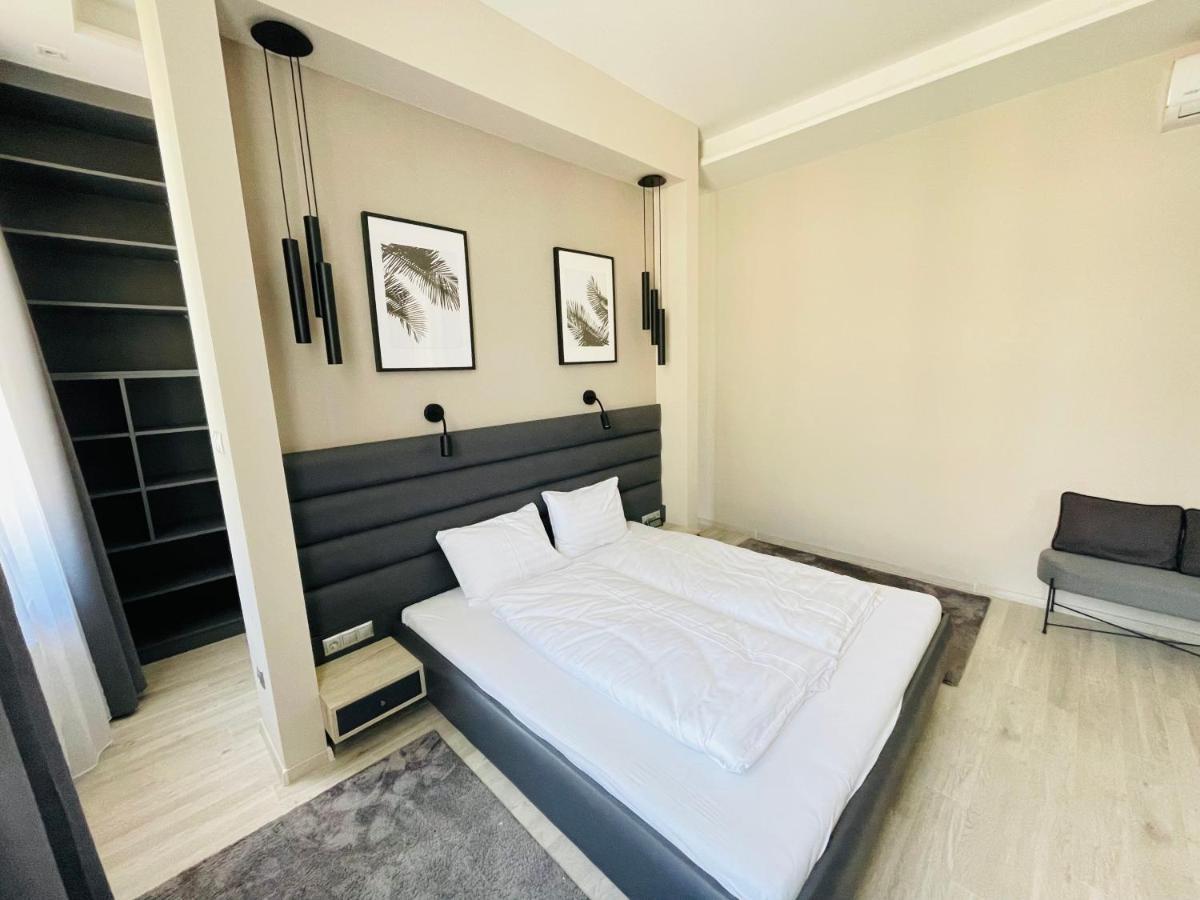 Podmaniczky Deluxe Apartment บูดาเปสต์ ภายนอก รูปภาพ